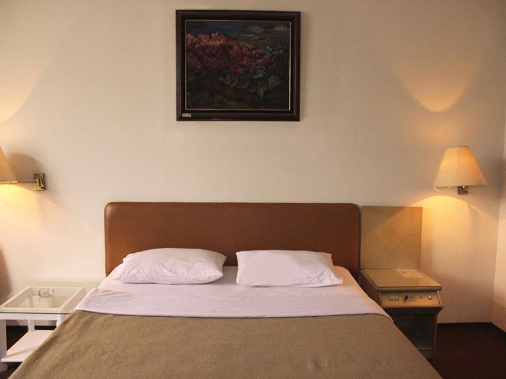 Reddoorz Near Kebayoran Baru Blok S Hotel